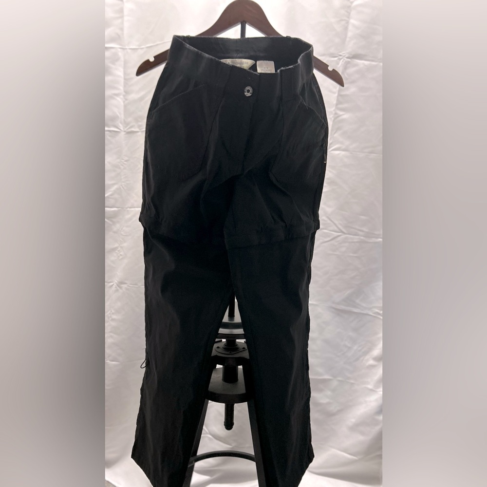 Wind River black cargo convertible pants, size 8